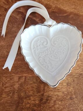Lenox Wedding Promises Collection Ivory Heart Trinket Dish